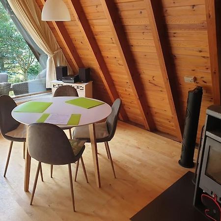 Villa Nurdachhaus Mit Kaminofen Und Grossem Grundstueck à Faßberg Extérieur photo